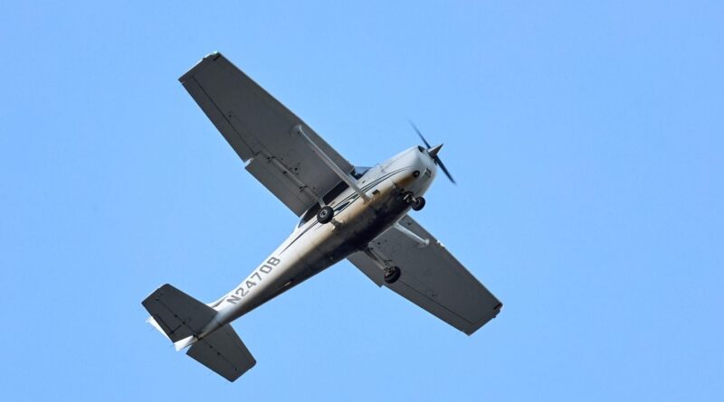 Un avion de tourisme s'écrase dans un parking à Los Angeles