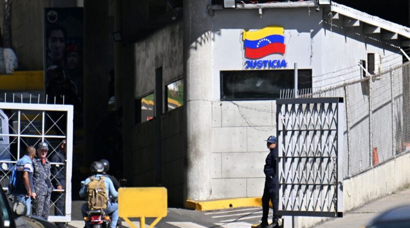 Venezuela : Julien Février, 35 ans, revient en France après sa libération