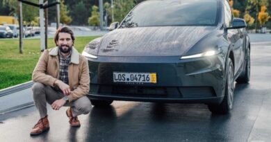 Visite de l’usine européenne de Tesla : secrets de fabrication de la Model Y.