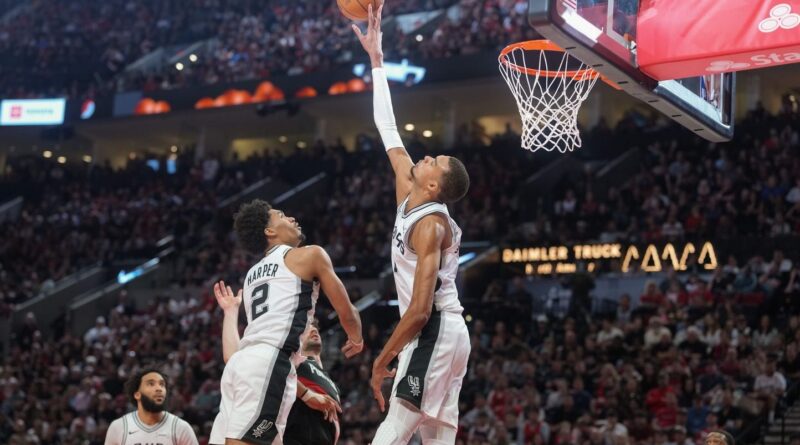 Wembanyama en playoffs : contres impressionnants et critique de la NBA