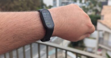 Xiaomi lance un combo sport : bracelet connecté et écouteurs à 49 €.