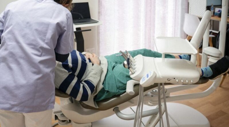 À Nantes, des dentistes licenciés pour ne pas imposer des couronnes « made in China »