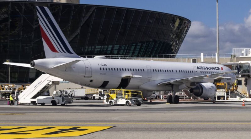 Air France ne perd pas espoir pour ses vols de mai malgré le manque de kérosène.