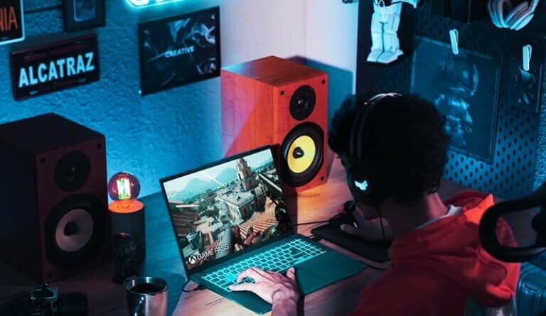 Amazon réduit de 320 € le prix de l'Asus V16, laptop Intel Core 7.