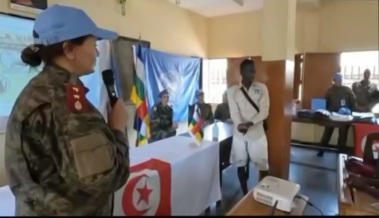 Bangui : les militaires tunisiens ne relâchent pas leur soutien aux élèves