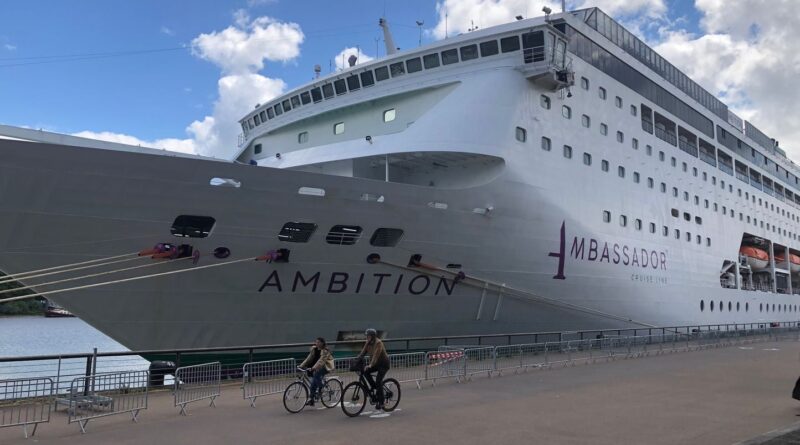 Bordeaux : Confinement du paquebot « Ambition » avec 1.700 personnes à bord