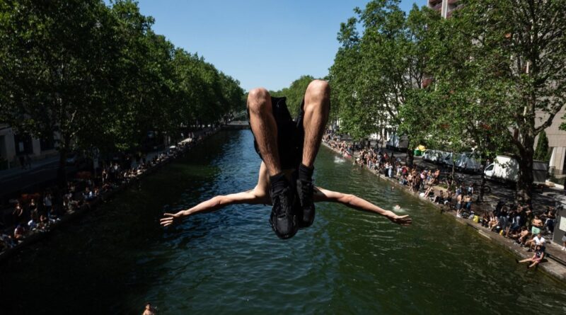 Canicule : 17 départements en alerte orange, 35 °C à Paris.