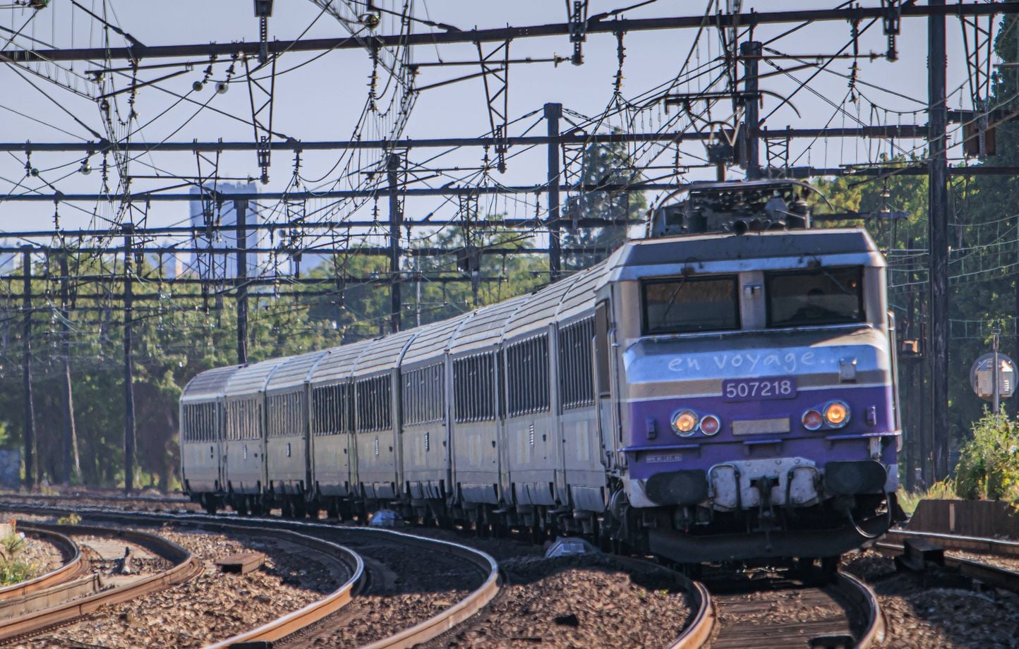 Canicule : la SNCF ne fait pas circuler des trains grandes lignes jeudi et vendredi