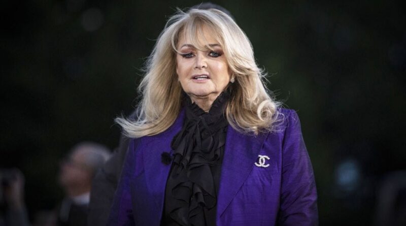 Chirurgie intestinale en urgence pour Bonnie Tyler au Portugal