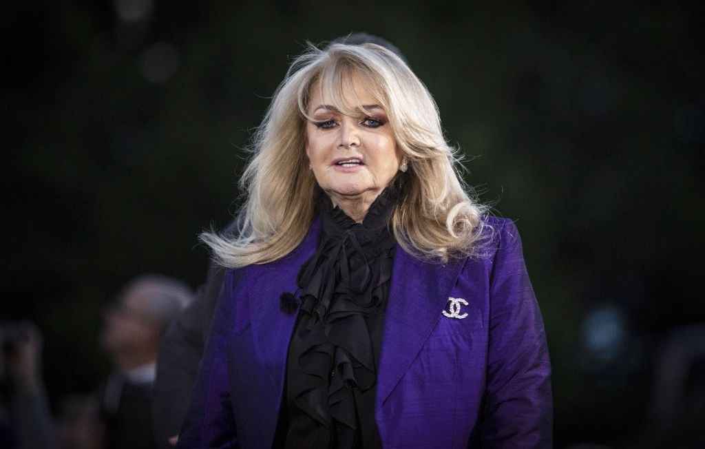 Chirurgie intestinale en urgence pour Bonnie Tyler au Portugal