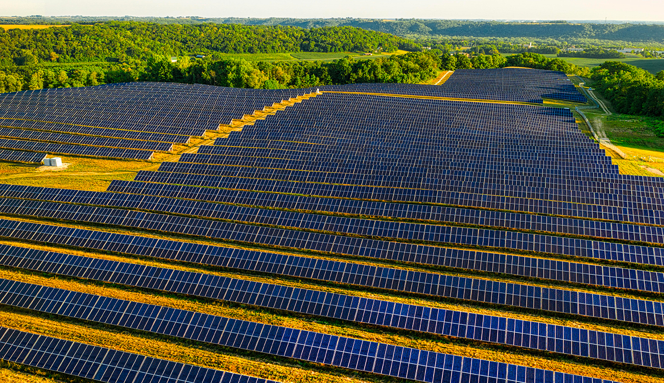 Cinq projets de centrales photovoltaïques au Conseil national des régions.