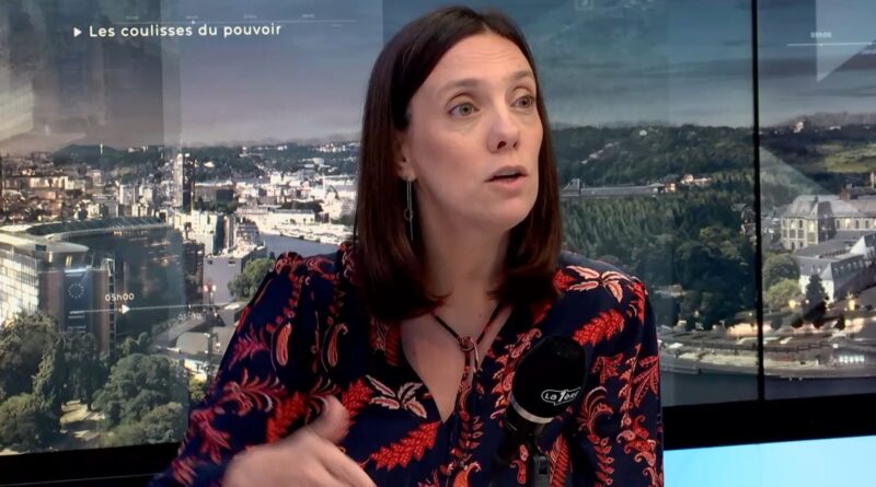 Colère des enseignants : Elisabeth Degryse assure pas de pertes d'emploi, réaffectations inévitables.