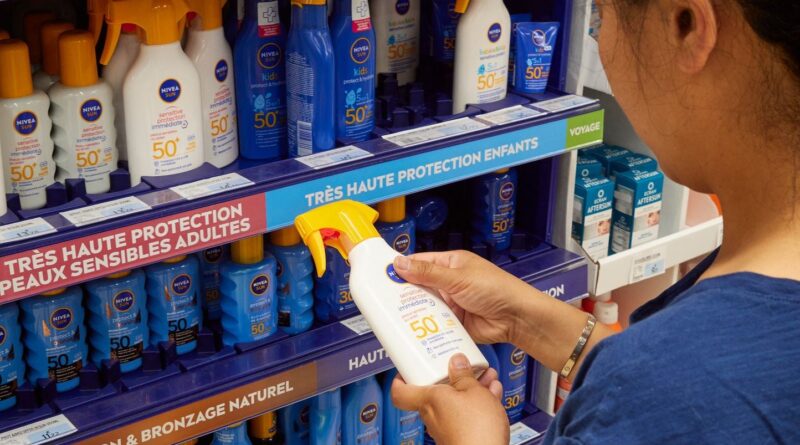 Crème solaire : 5 questions pour bien choisir sticks et protection bio « 50 + enfant »