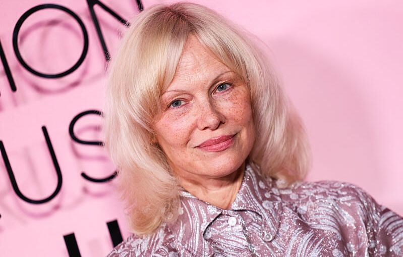 Des rumeurs parlent d'amour entre Pamela Anderson et Tom Cruise.