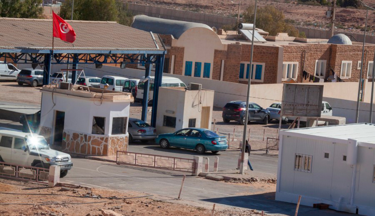 Dhehiba : la douane ne saisit pas 400 billets de l'ancienne monnaie libyenne