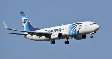 Egyptair : Paris demande un non-lieu dix ans après le crash, familles en colère