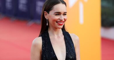 Emilia Clarke a congelé ses ovocytes après une expérience de mort imminente.