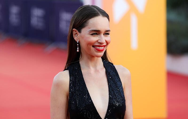 Emilia Clarke a congelé ses ovocytes après une expérience de mort imminente.