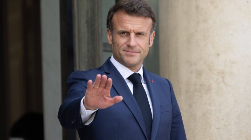 Emmanuel Macron au Kenya pour un sommet franco-africain sur la « relation refondée » avec le continent.
