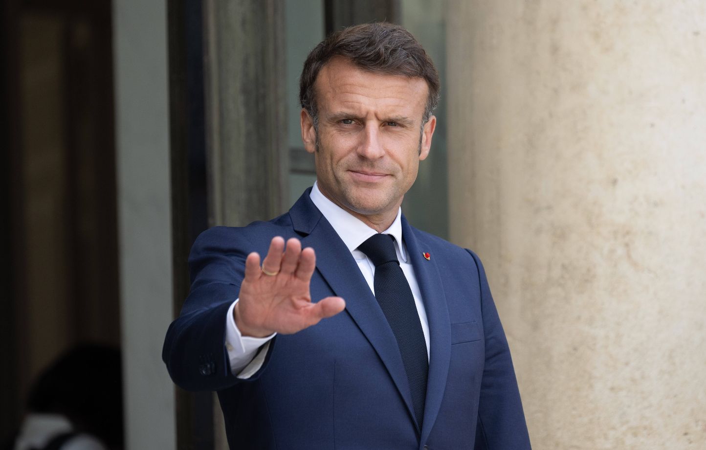 Emmanuel Macron au Kenya pour un sommet franco-africain sur la « relation refondée » avec le continent.