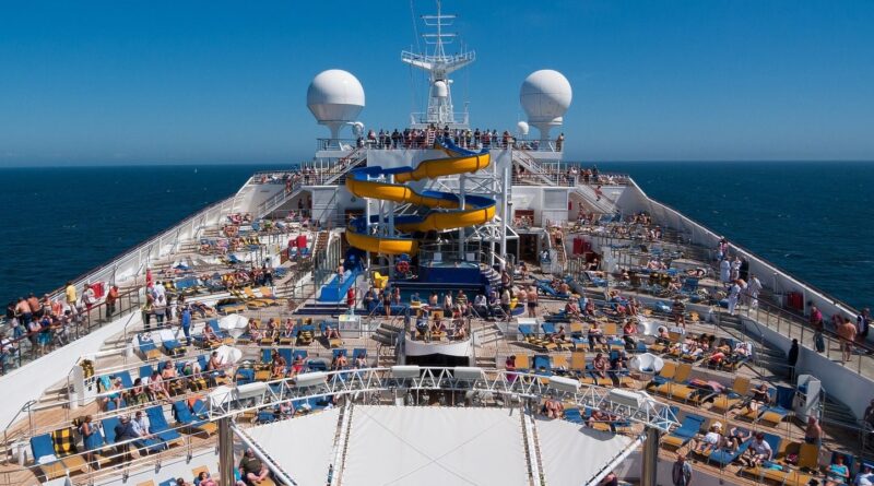 Épidémie de 115 malades à bord d'un bateau de croisière dans les Caraïbes