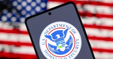 États-Unis : Le Congrès met fin au shutdown record du ministère de la Sécurité intérieure.