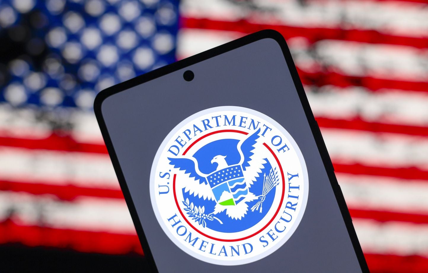 États-Unis : Le Congrès met fin au shutdown record du ministère de la Sécurité intérieure.