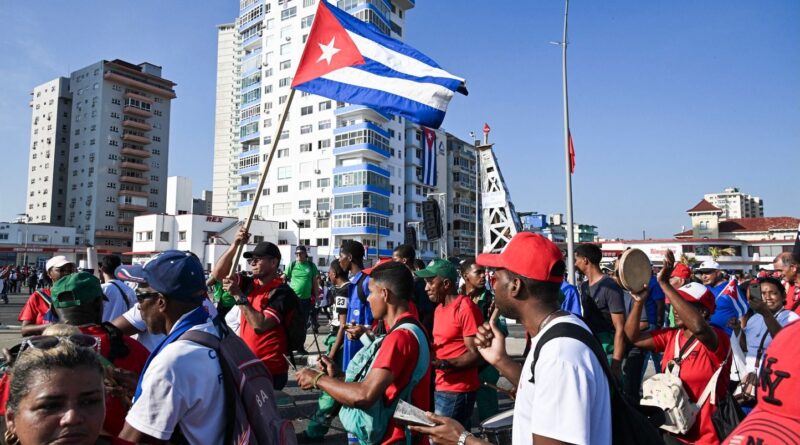 Etats-Unis : Trump accroît la pression sur Cuba, qui parle de mesures « illégales et abusives »