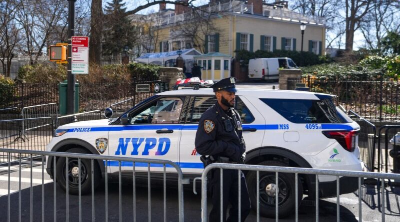 Etats-Unis : Une femme meurt en tombant dans un trou à New York