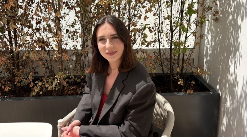 Festival de Cannes 2026 : Devenir attachée de presse entre paillettes et interviews.