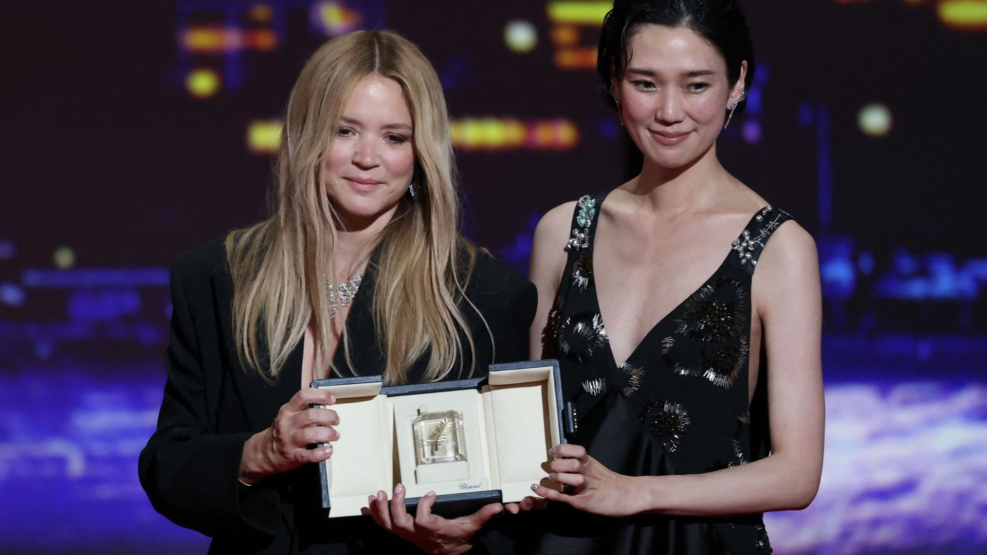 Festival de Cannes : Virginie Efira et Tao Okamoto ne sont pas départagées au prix d'interprétation féminine.