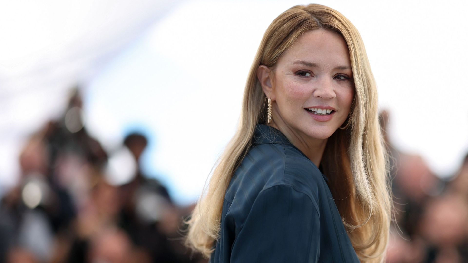 Festival de Cannes : Virginie Efira, la superstar belge sur le tapis rouge