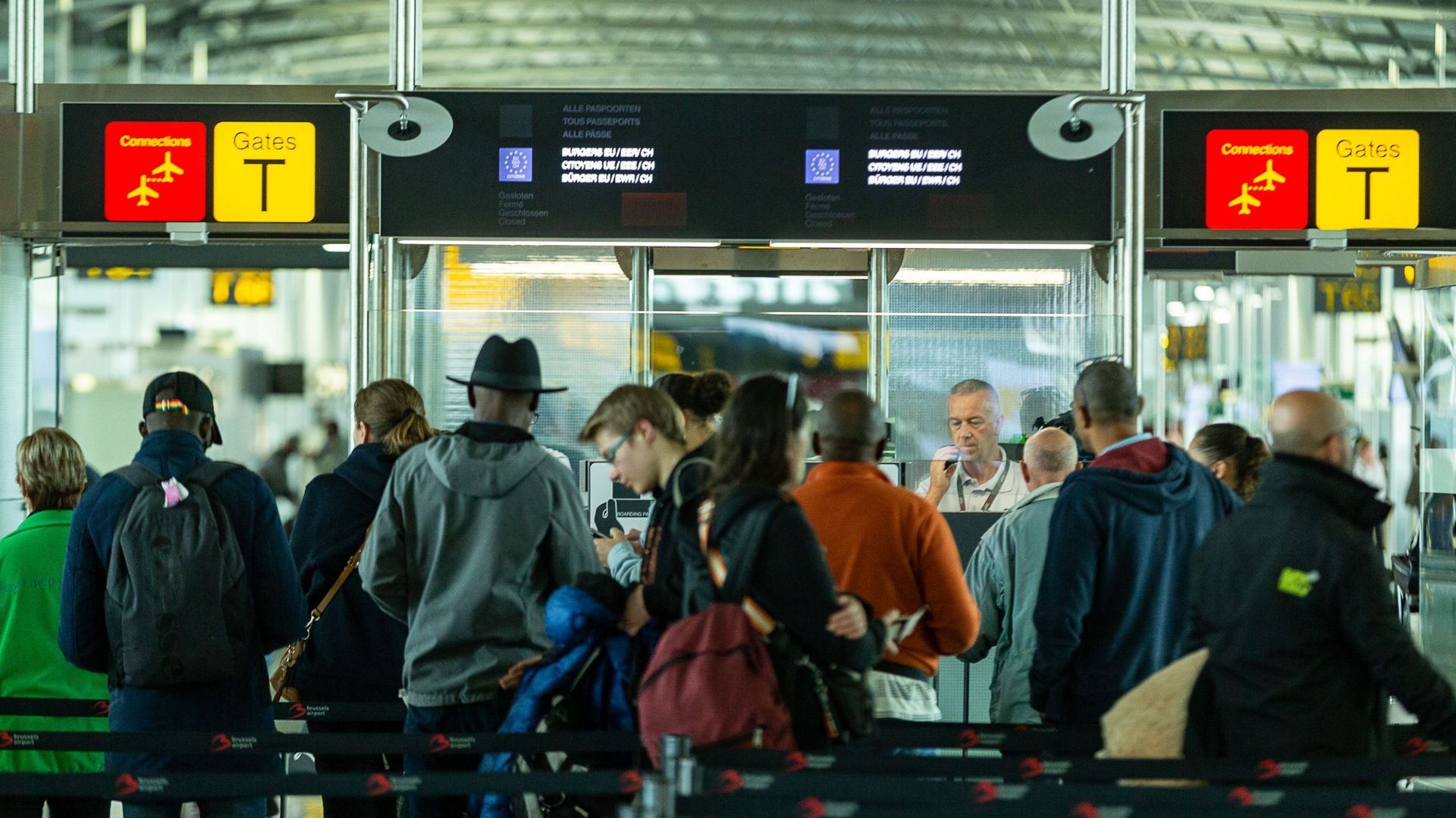 Files d’attente aux contrôles : "totalement inacceptable" pour le patron de Brussels Airport