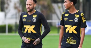 Football : Neymar aurait giflé le fils de Robinho après un dribble.