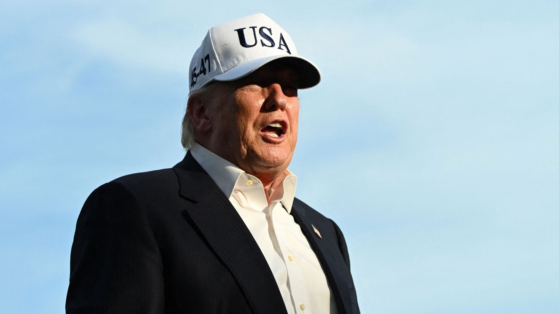 Guerre au Moyen-Orient : Donald Trump ne fait pas l'attaque contre l'Iran prévue ce mardi