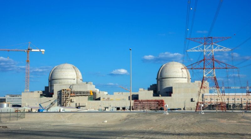 Guerre au Moyen-Orient : Frappe près d'une centrale nucléaire, Trump menace l'Iran.