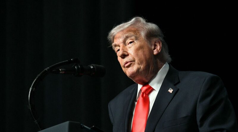 Guerre au Moyen-Orient : Trump appelle les forces navales dans le détroit d'Ormuz "pirates"