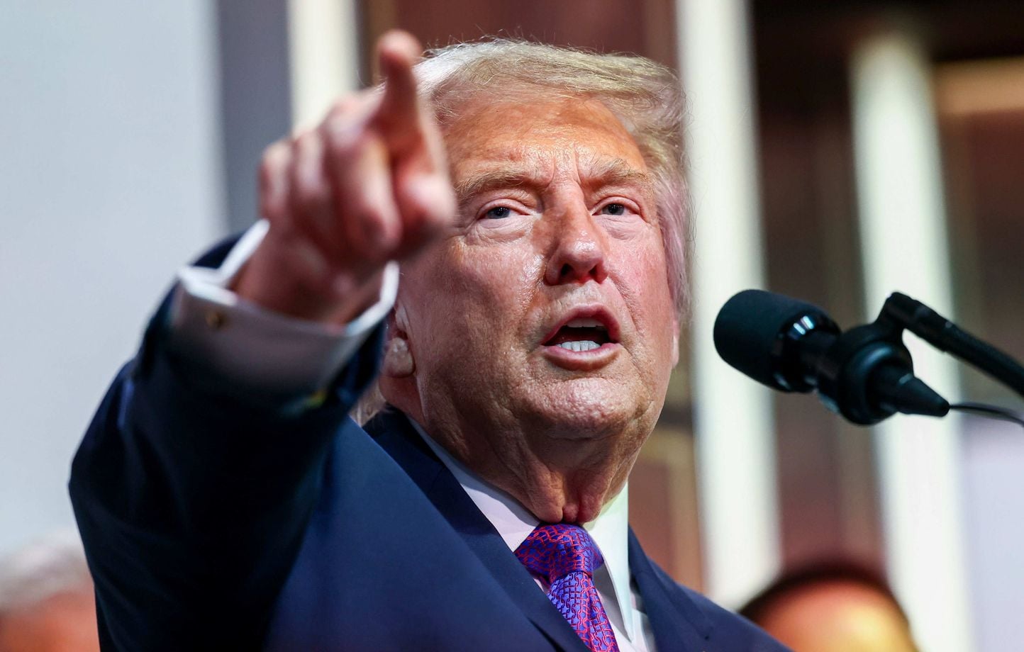 Guerre au Moyen-Orient : Trump ne cesse d'osciller entre attaque et accord avec l'Iran.
