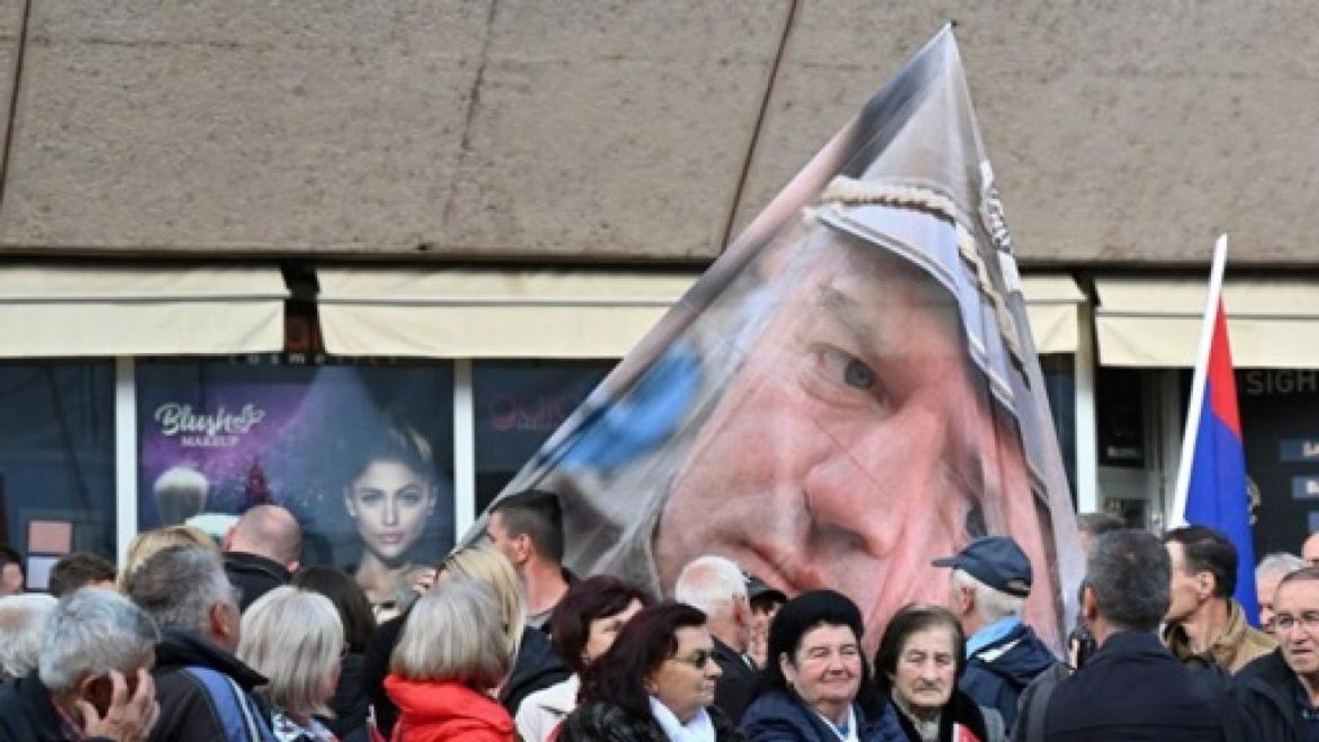 Guerre de Bosnie : la justice internationale ne libère pas Ratko Mladic
