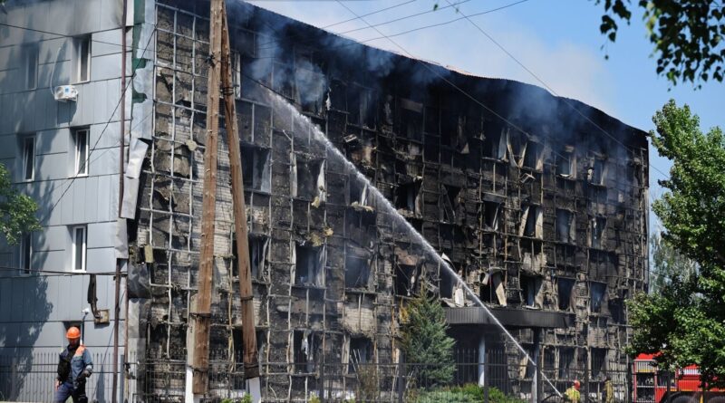 Guerre en Ukraine : 18 morts dans un lycée, Norvège en « défense totale »