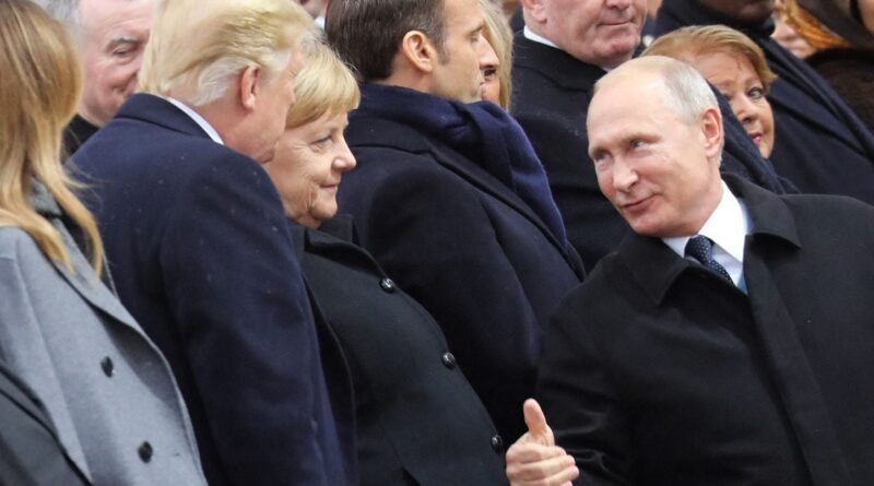 Guerre en Ukraine : Trump ne cesse d’offrir à Poutine, Merkel réapparaît