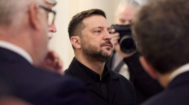 Guerre en Ukraine : Zelensky dénonce un véhicule ONU frappé par des drones russes.
