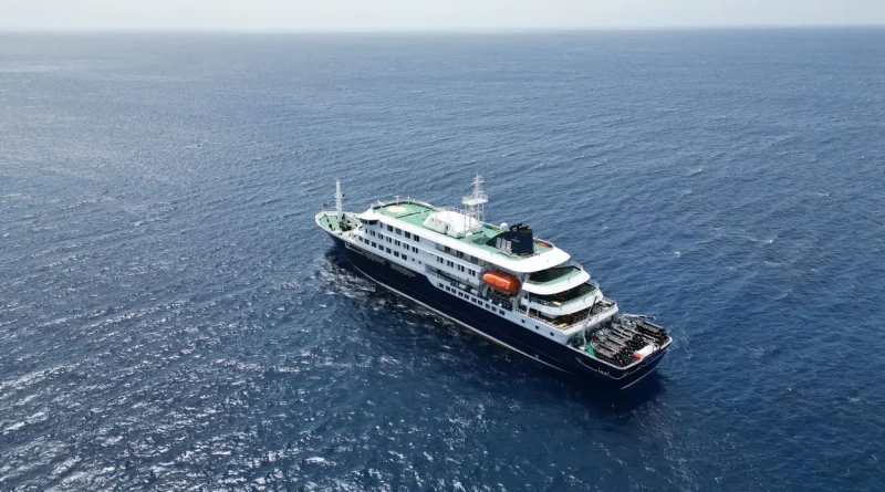 Hantavirus : trois passagers malades transférés aux Pays-Bas d'un bateau