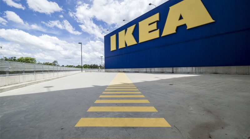 Ikea ferme un grand magasin en Suède, première en 40 ans.
