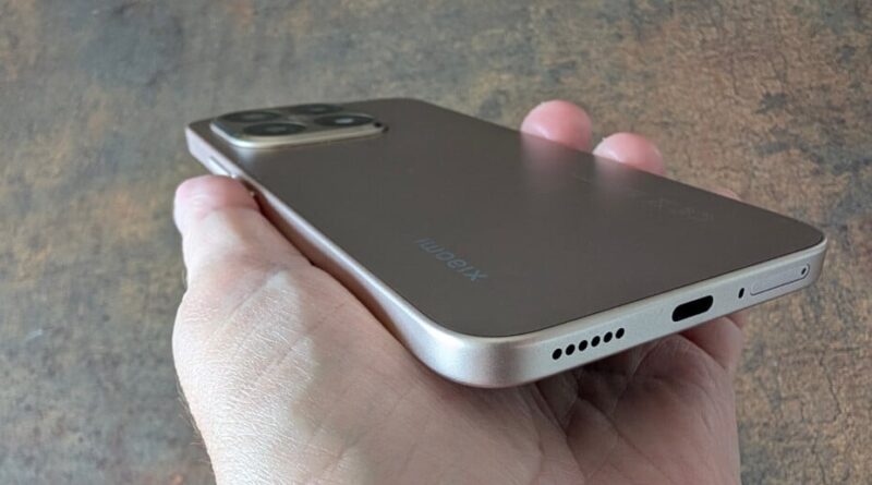 iPhone 17e ou Xiaomi 15T : quel smartphone choisir en 2023 ?