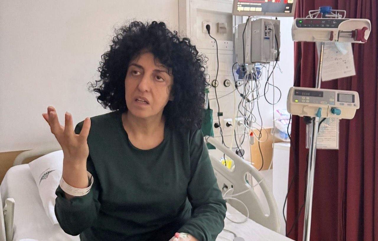 Iran : Narges Mohammadi, lauréate du Prix Nobel de la paix 2023, libérée sous caution