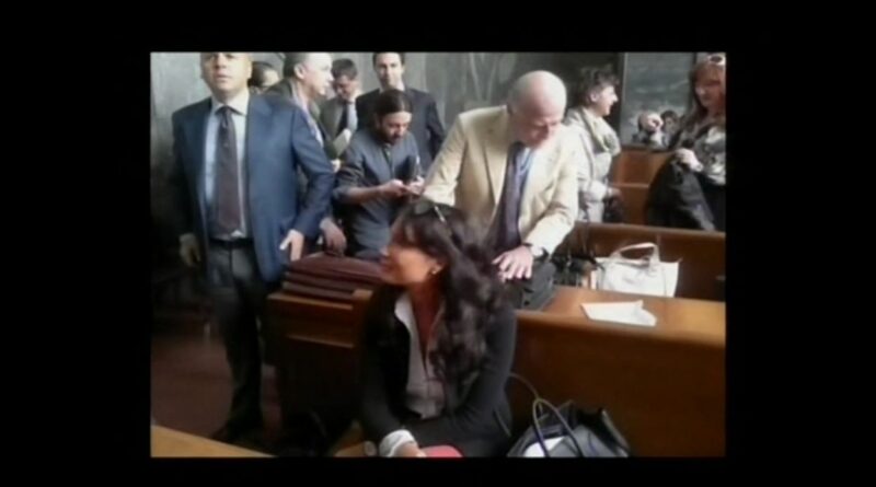 Italie : la grâce présidentielle d'une proche de Berlusconi embarrasse le gouvernement