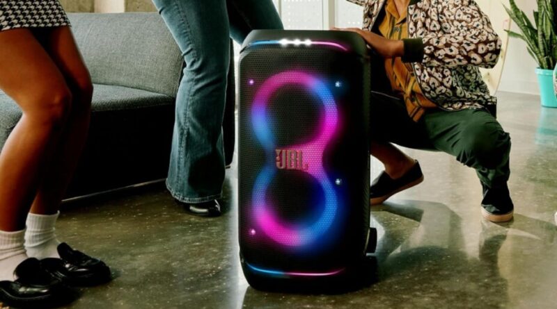 JBL PartyBox Stage 320 : enceinte de soirée à -33 % à saisir