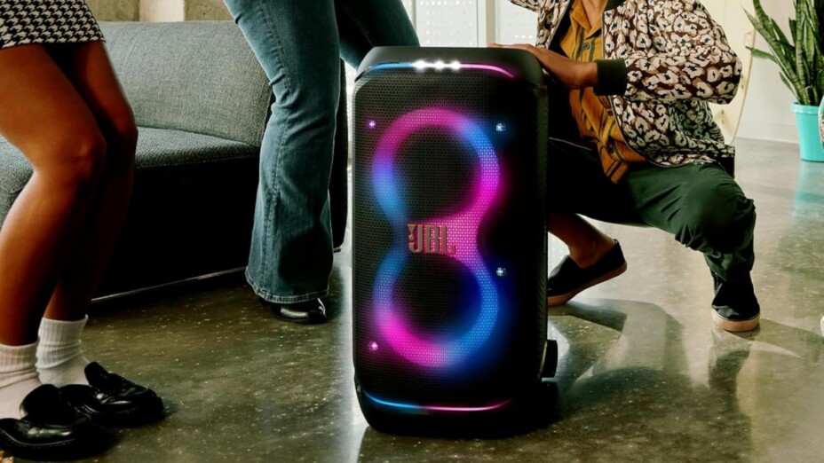 JBL PartyBox Stage 320 : enceinte de soirée à -33 % à saisir