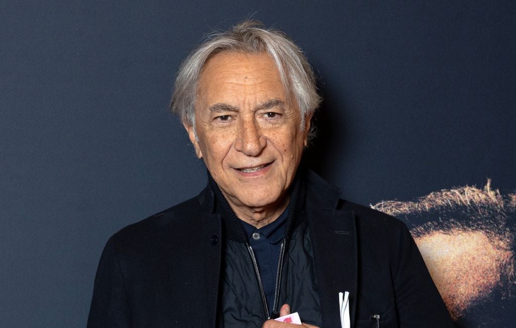 La fille de Richard Berry réaffirme ses accusations au Parlement.